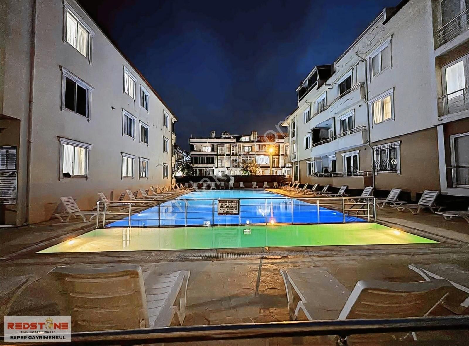 Havuzlu Sitede Deniz Manzaralı 1+0 Satılık Daire