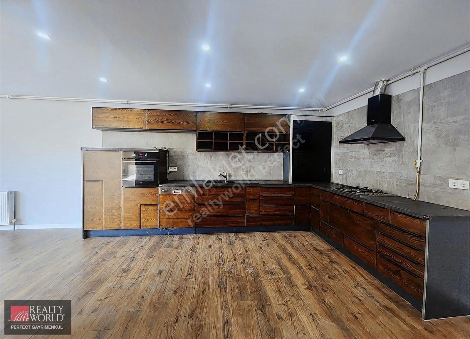 *rw Perfect*zekeriyaköy Brıtısh School'a Yakın Satılık 4+1 Villa - Görsel 2