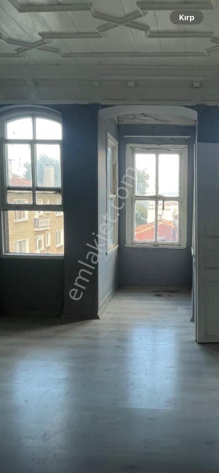 Sarıyer Büyükderede Ana Caddedeyol Yalısı Satılık - Görsel 3