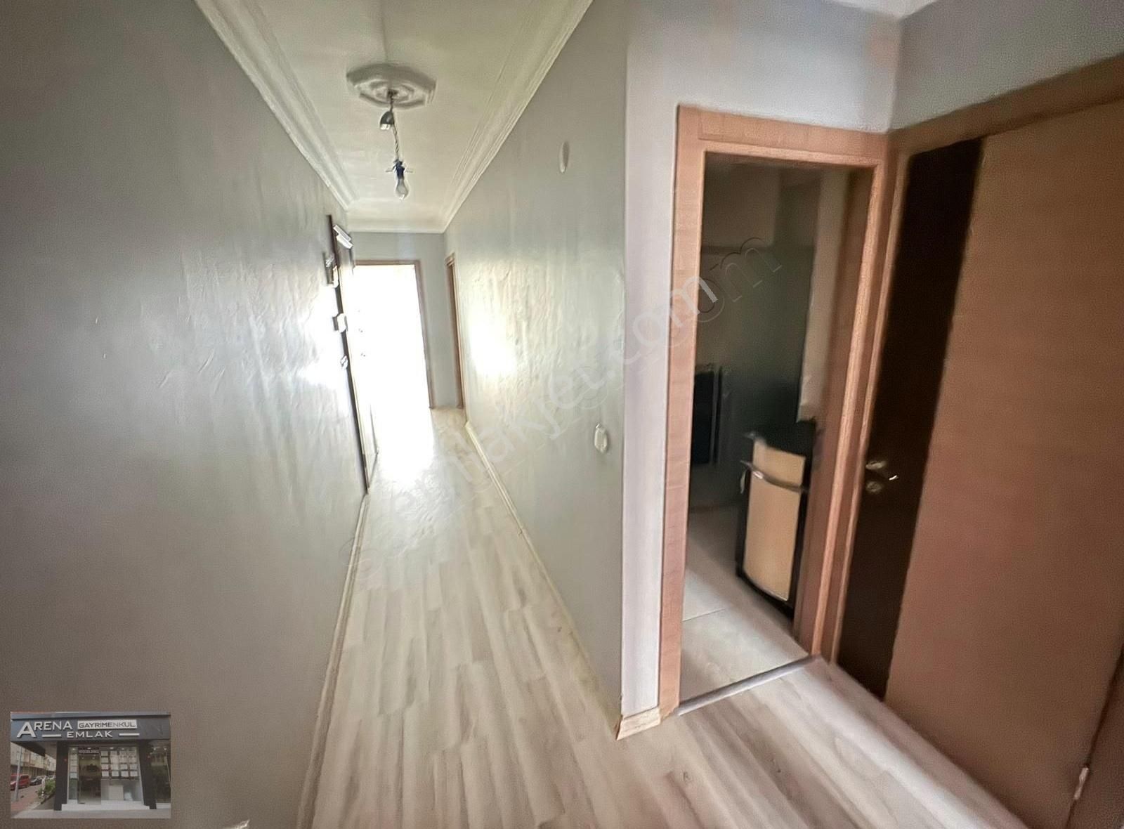 Bahçelievler Emek Cad. Civarı 17 Yıllık Binada 3+1 2. Kat Asansö