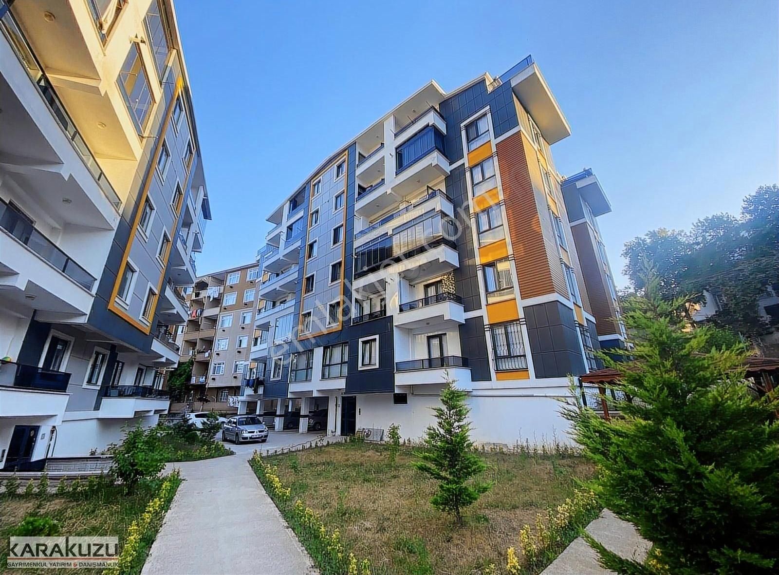 Derince Sırrıpaşada Site İçerisinde Lüks 3+1 Kiralık Dubleks