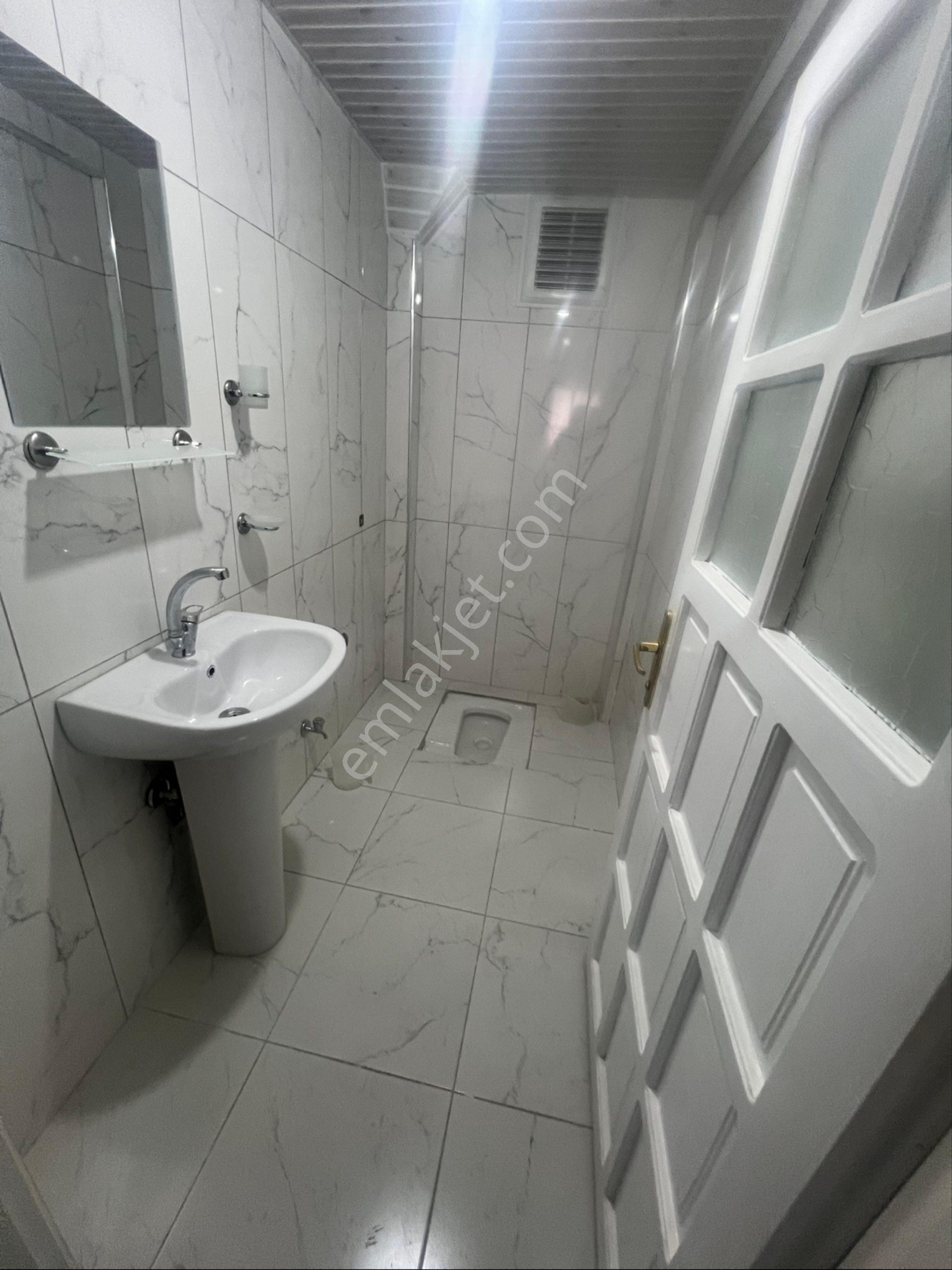 Arkadaş Emlaktan Bahçelievler Mah. Çoban Market Civarı, İçi Ful Yapılı 3+1 Satılık Daire - Görsel 17