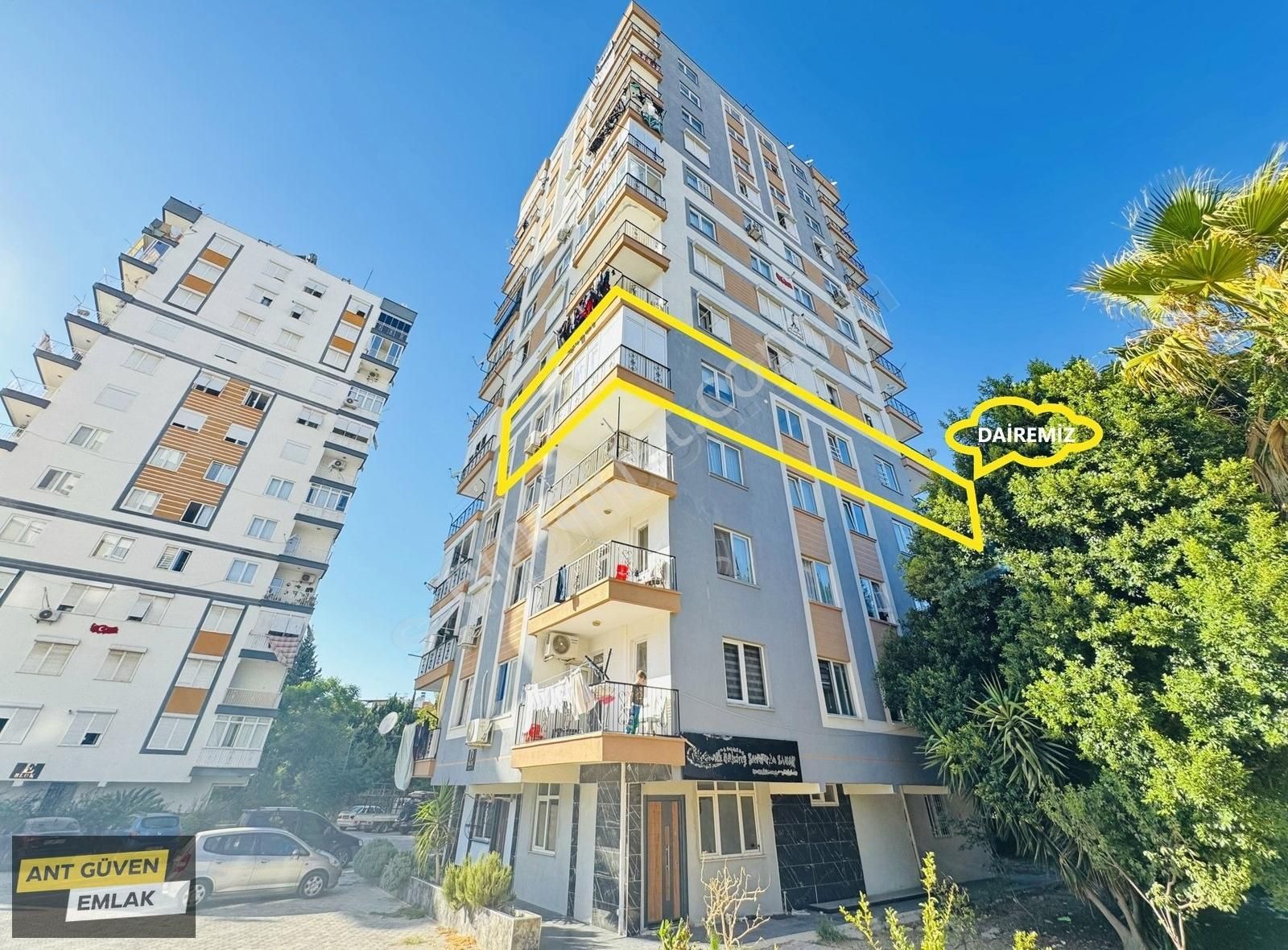 Lüx Tadilatlı Site İçerisinde 3+1 Asansörlü Geniş Arakat Daire