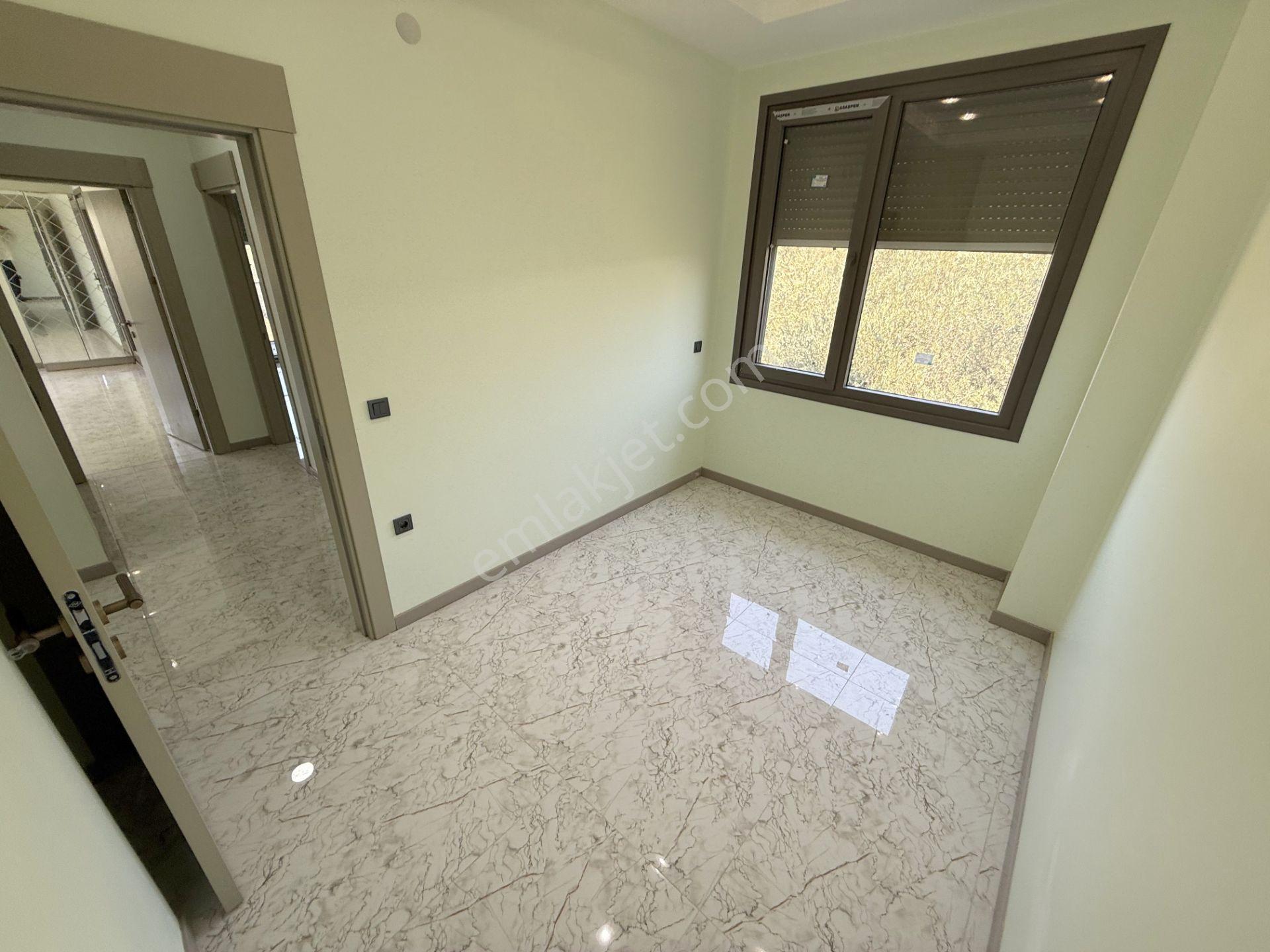 🟣🟣 Güç Gayrimenkul'den Zeytinli'de Geniş Bahçeli & Teraslı Lüx Tasarım Satılık 4+1 Villa - Görsel 35