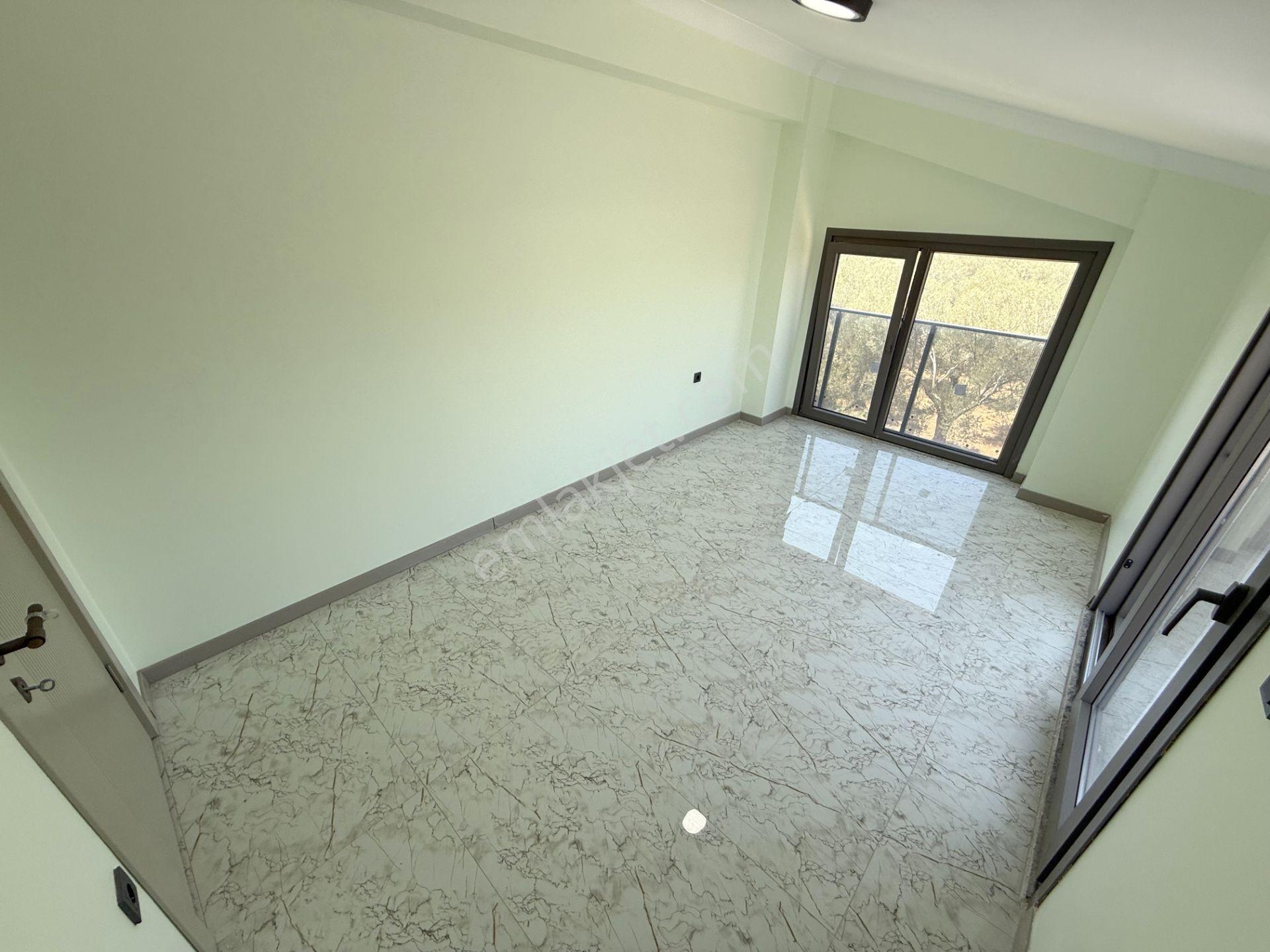 🟣🟣 Güç Gayrimenkul'den Zeytinli'de Geniş Bahçeli & Teraslı Lüx Tasarım Satılık 4+1 Villa - Görsel 23