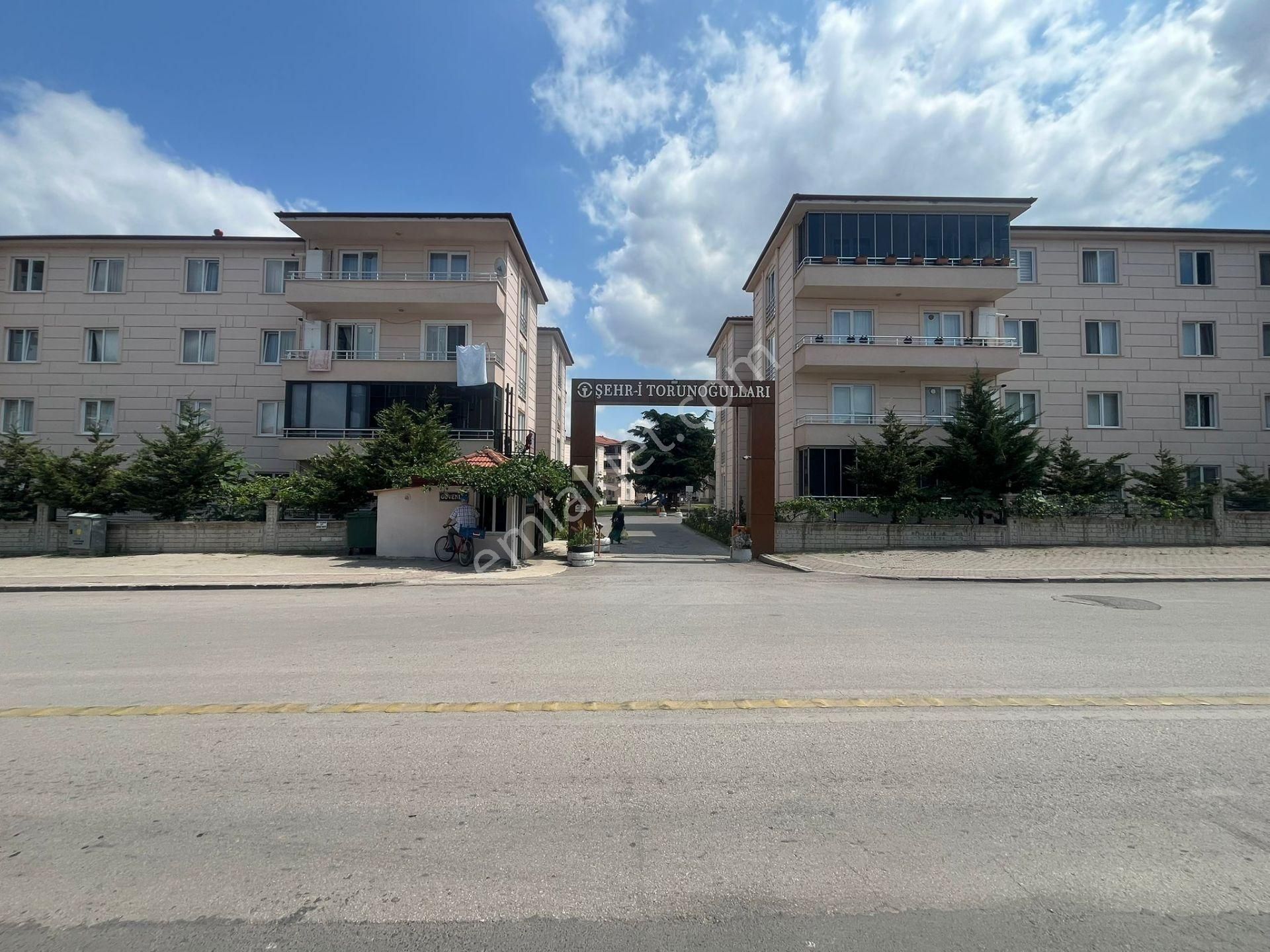 Gölcük Çiftlik Mh. Şehr-i Torunoğulları 2+1 Kiralık Daire