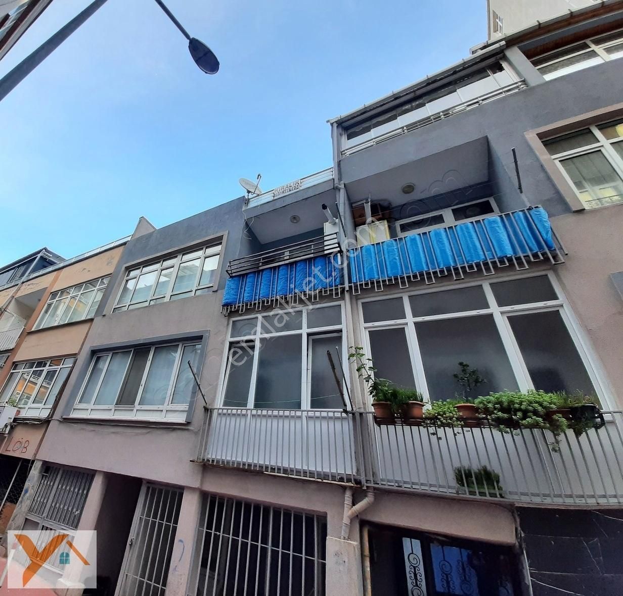 Çiftlik Mahallesinde Lise Caddesine Çok Yakın Satılık 2+1 Daire
