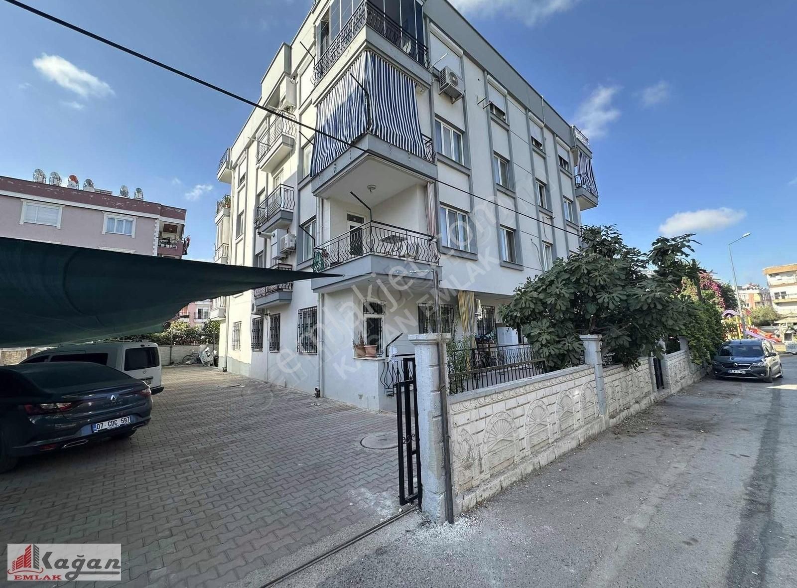 Kepez Belediyesi Tramvay Ve Cadde Yakını Kiralık 2+1