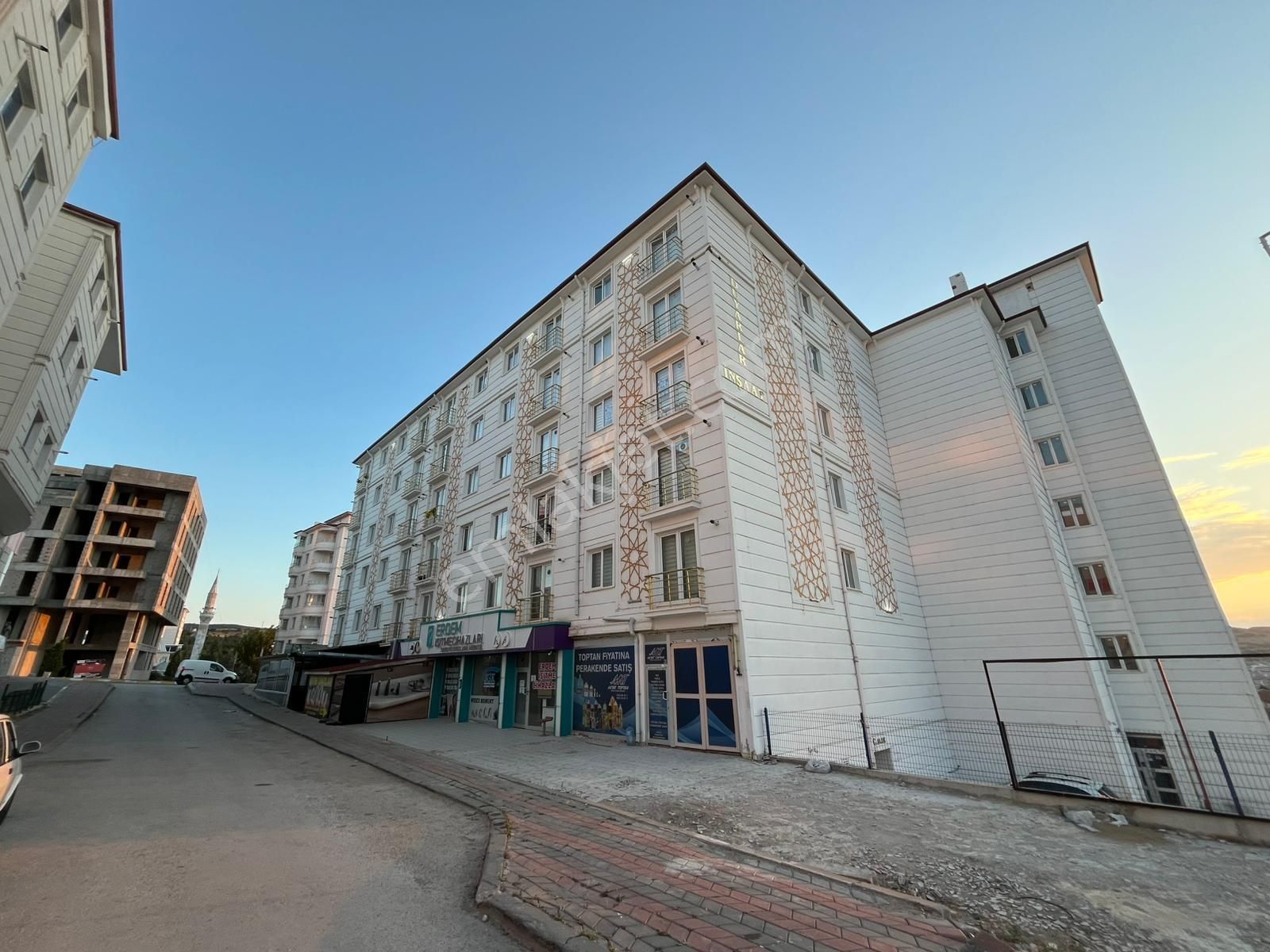 Şehir Hastanesi Yanında 1+1 Eşyalı Daire *** Burcu Emlaktan