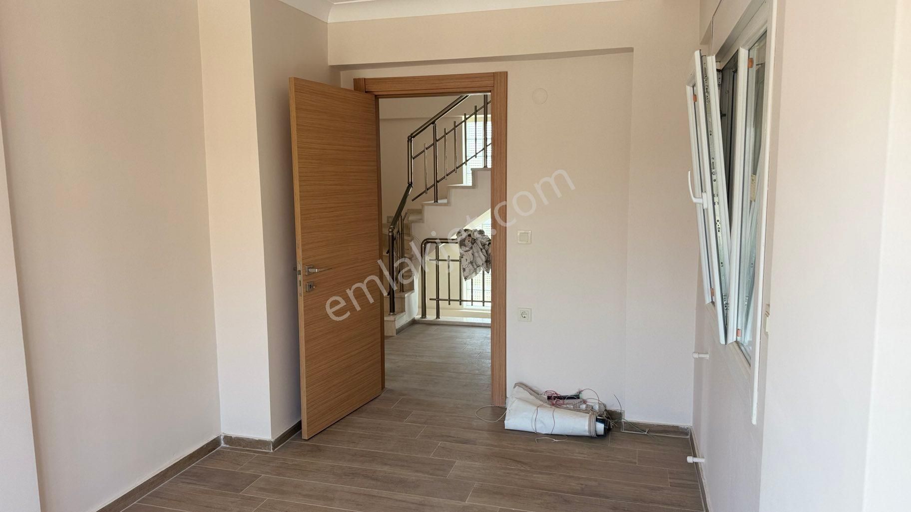 İzmir Dikili Salihlr Altı'nda 5+1 Satılık Villa - Görsel 16