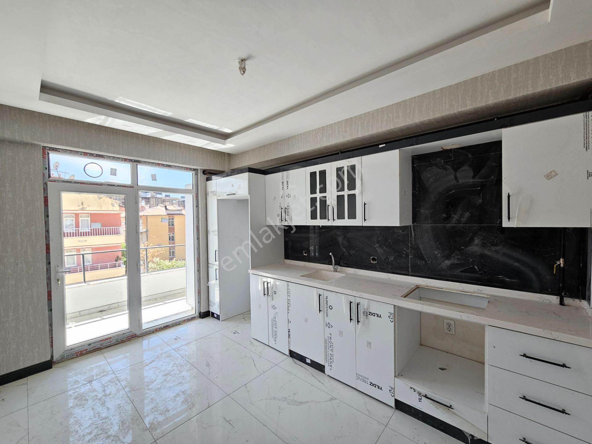 Enntepe Mall Yakını Şehir Merkezinde Asansörlü Satılık 3+1 Daire
