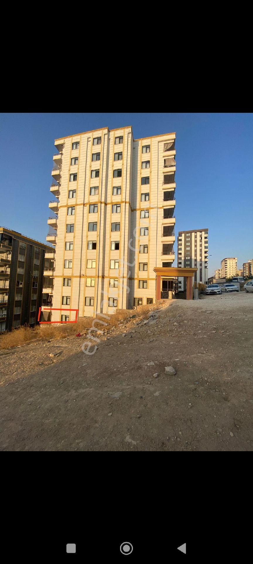 Karaköprü 2 Ci 35 Mt Yol Üzerinde 2+1 Ful+ful Daire