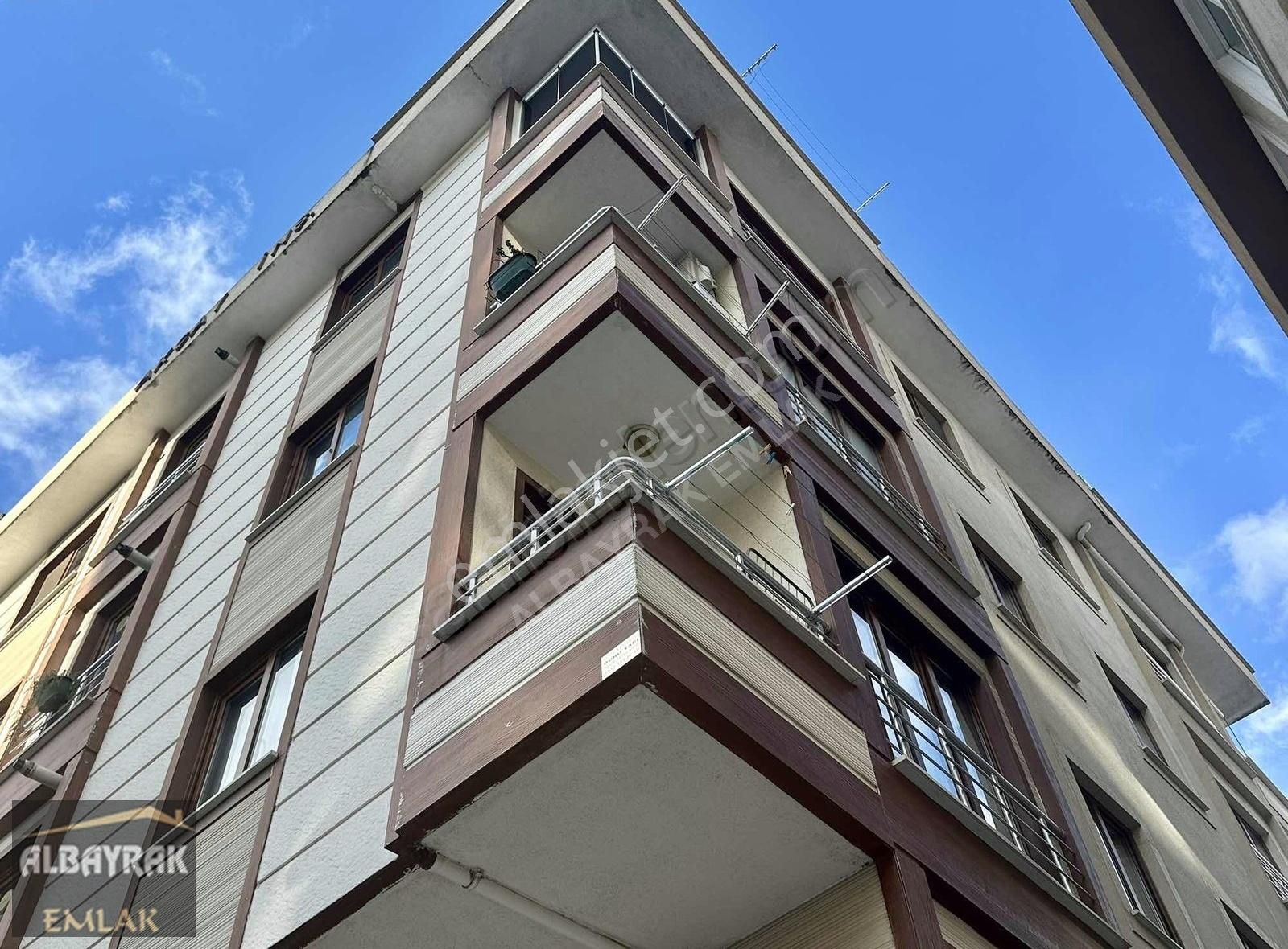 Albayrak Emlaktan Yüksek Giriş 2+1 Daire Kullanışlı
