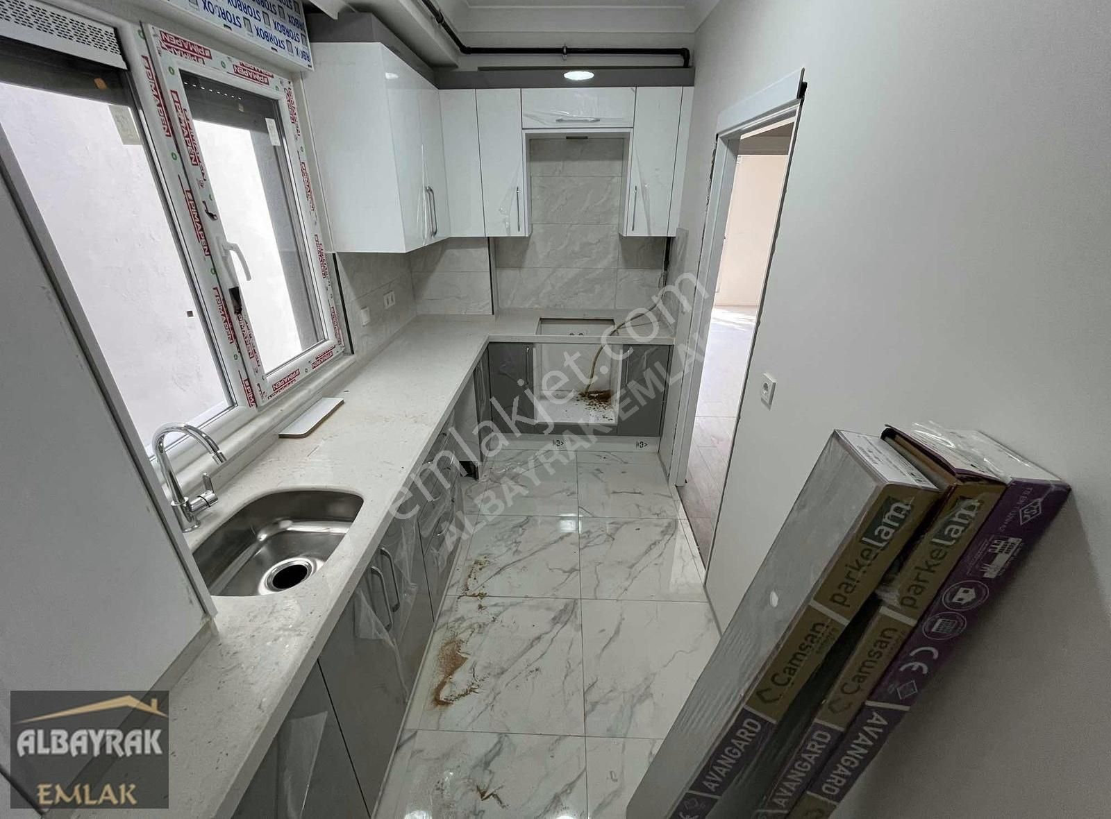 Albayraktan Capitole Ve Metroya Komşu/sıfır/arakat 2+1 Daire
