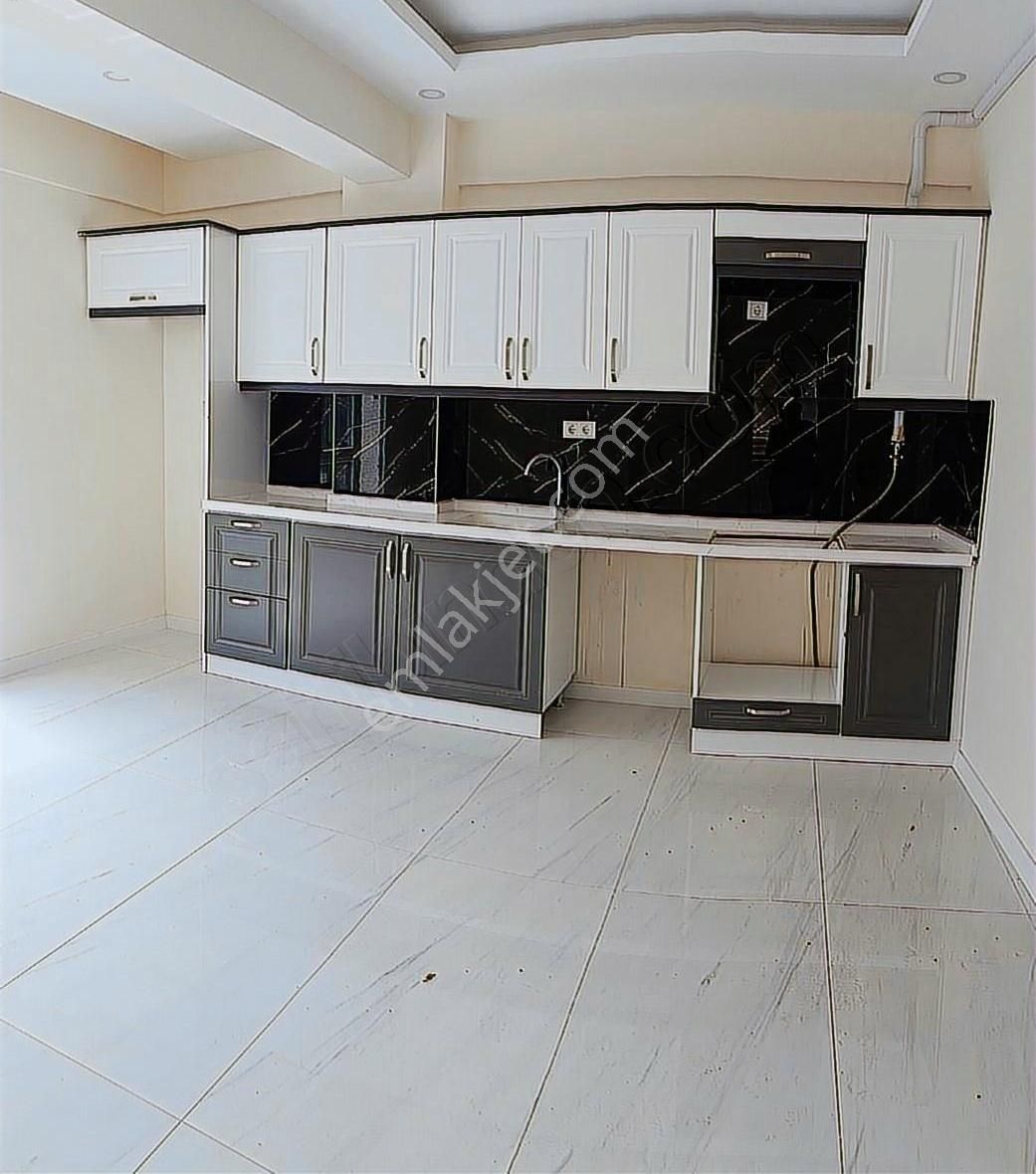 Balıkesır Burhanıye Yenımahallede Satılık Daire - Görsel 6