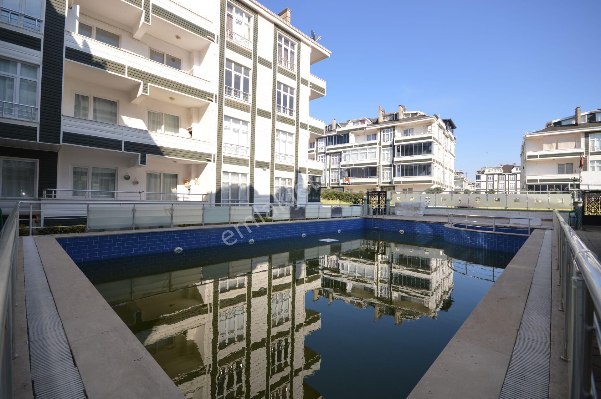 🌴 Yazlık Havuzlu 2+1 – Plaja Yakın 🏖️