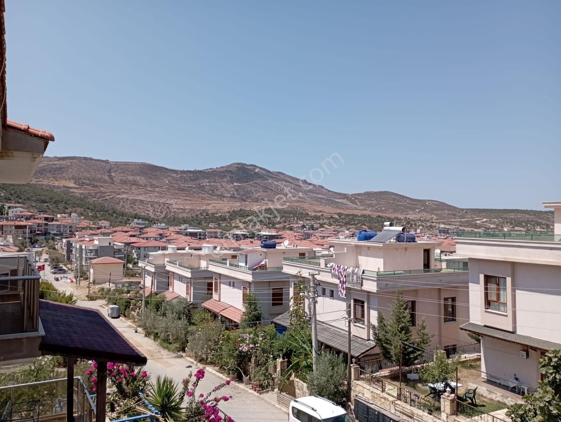 Satılık Yeni Foça Narezen'de Villa Foça Sitesi'nde Şahane Tripleks Müstakil Ev - Görsel 9