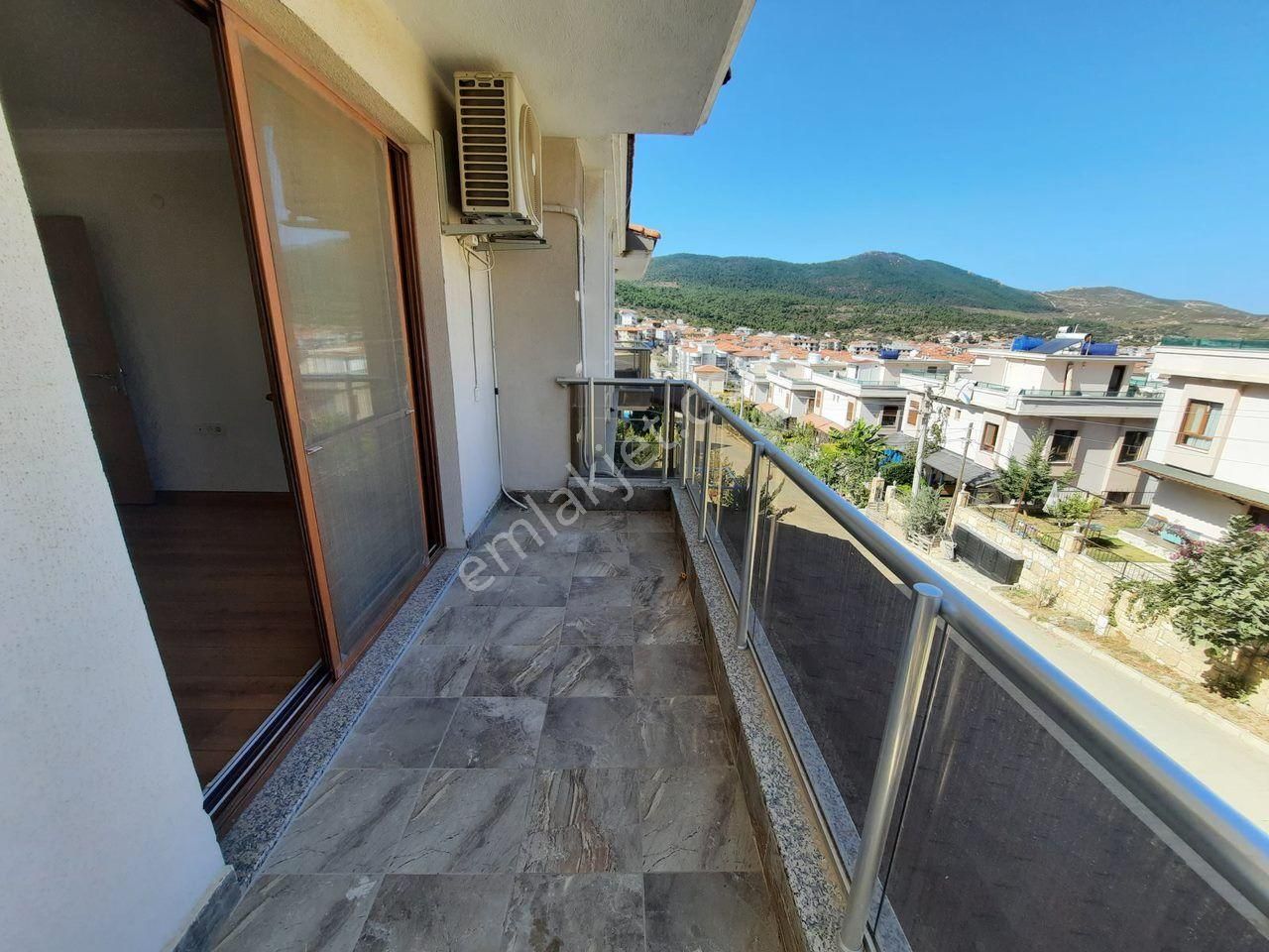 Satılık Yeni Foça Narezen'de Villa Foça Sitesi'nde Şahane Tripleks Müstakil Ev - Görsel 22