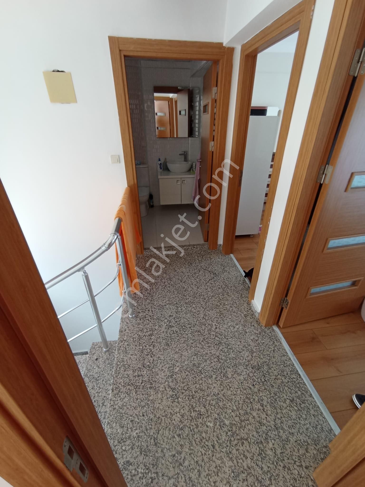 Satılık Yeni Foça Narezen'de Villa Foça Sitesi'nde Şahane Tripleks Müstakil Ev - Görsel 7