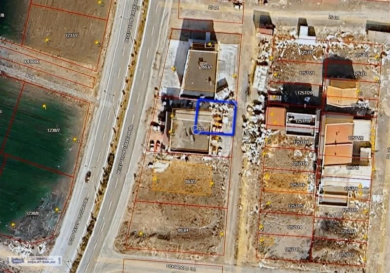 Yenikent Sanayisinde Rte Bulvarına Bir Parsel Kiralık Dükkan!!!