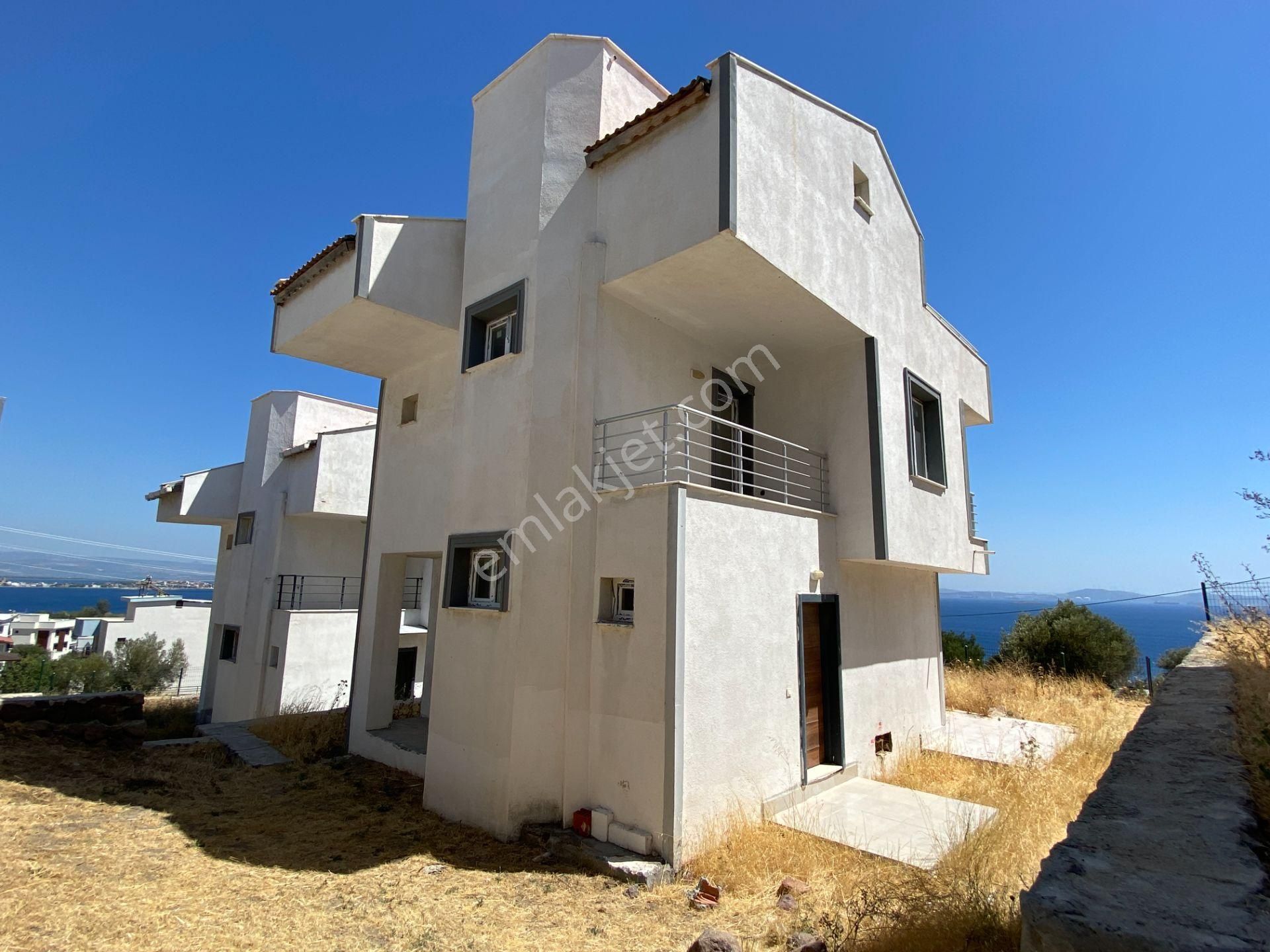 Çandarlı'da Panoramik Deniz Manzaralı Müstakil Satılık 3+1villa - Görsel 3