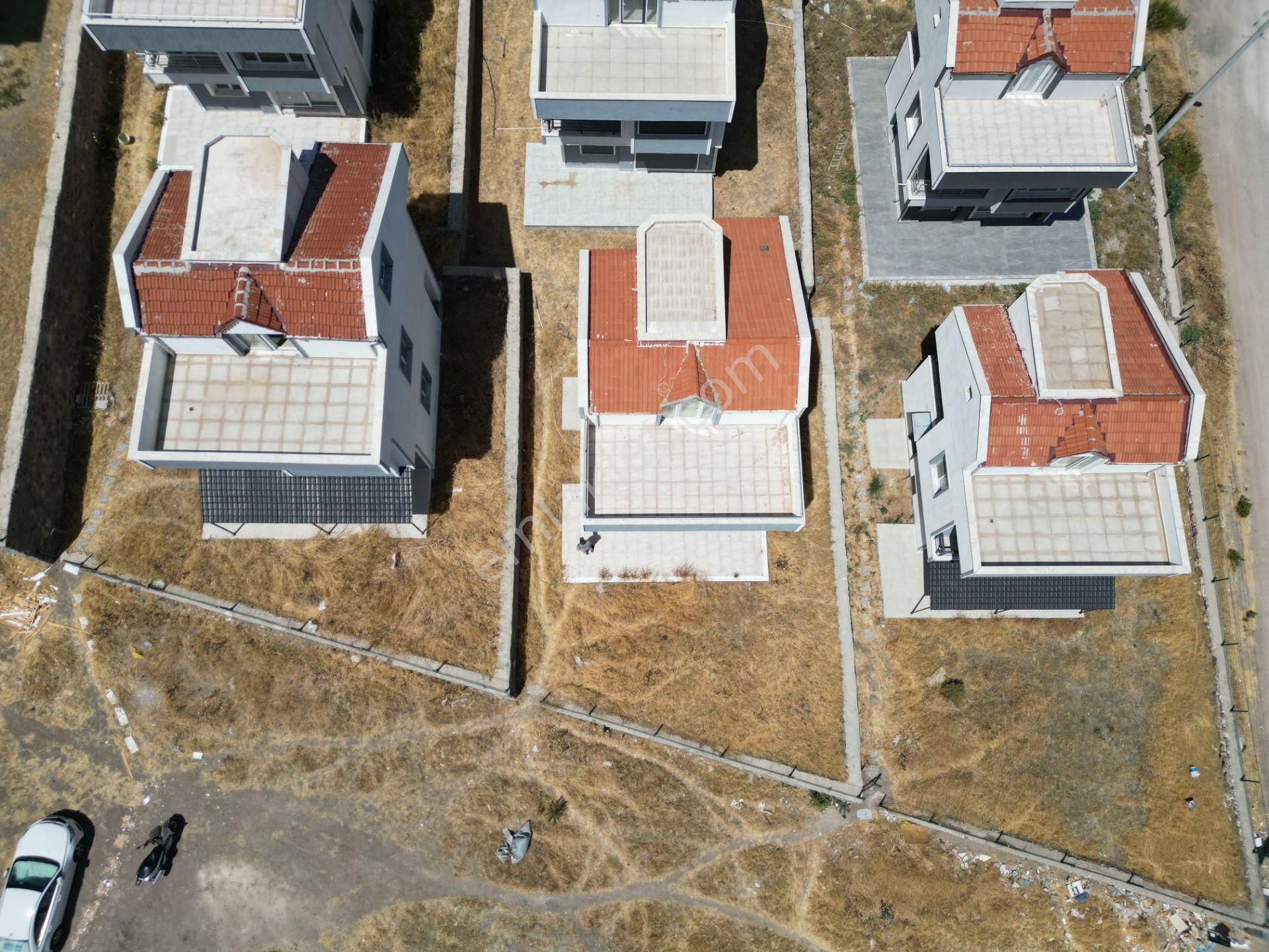 Çandarlı'da Panoramik Deniz Manzaralı Müstakil Satılık 3+1villa - Görsel 27