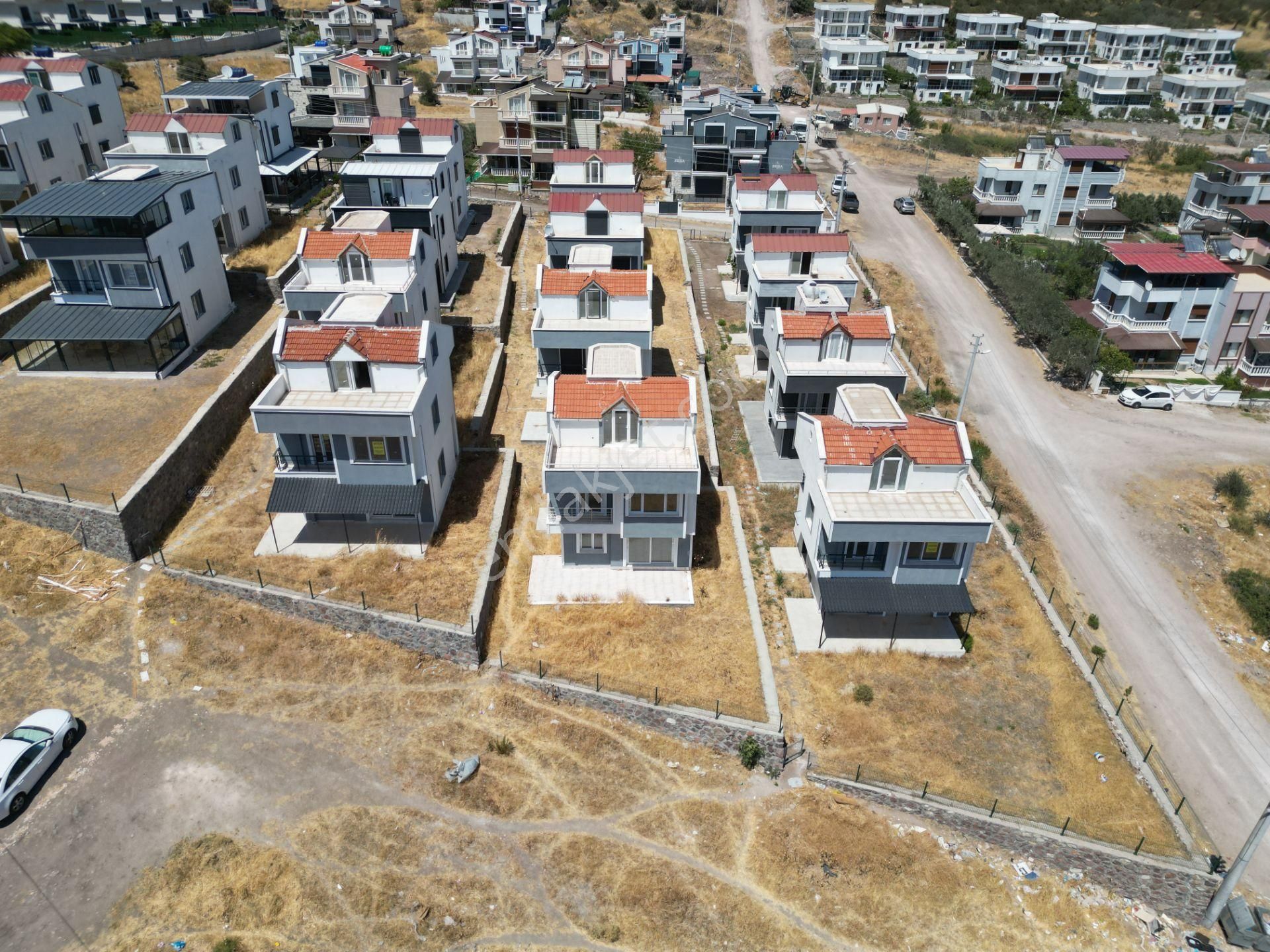 Çandarlı'da Panoramik Deniz Manzaralı Müstakil Satılık 3+1villa - Görsel 34
