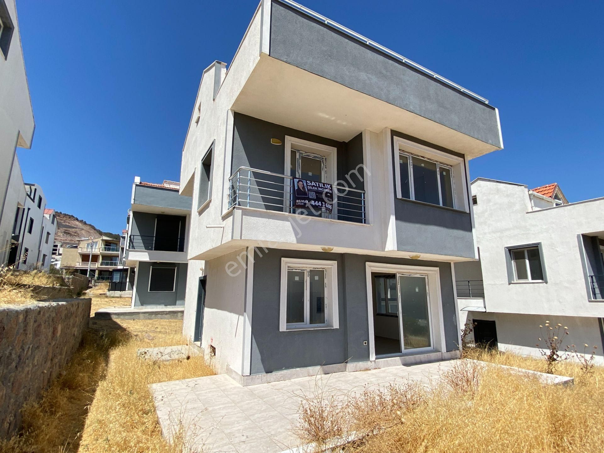 Çandarlı'da Panoramik Deniz Manzaralı Müstakil Satılık 3+1villa - Görsel 2