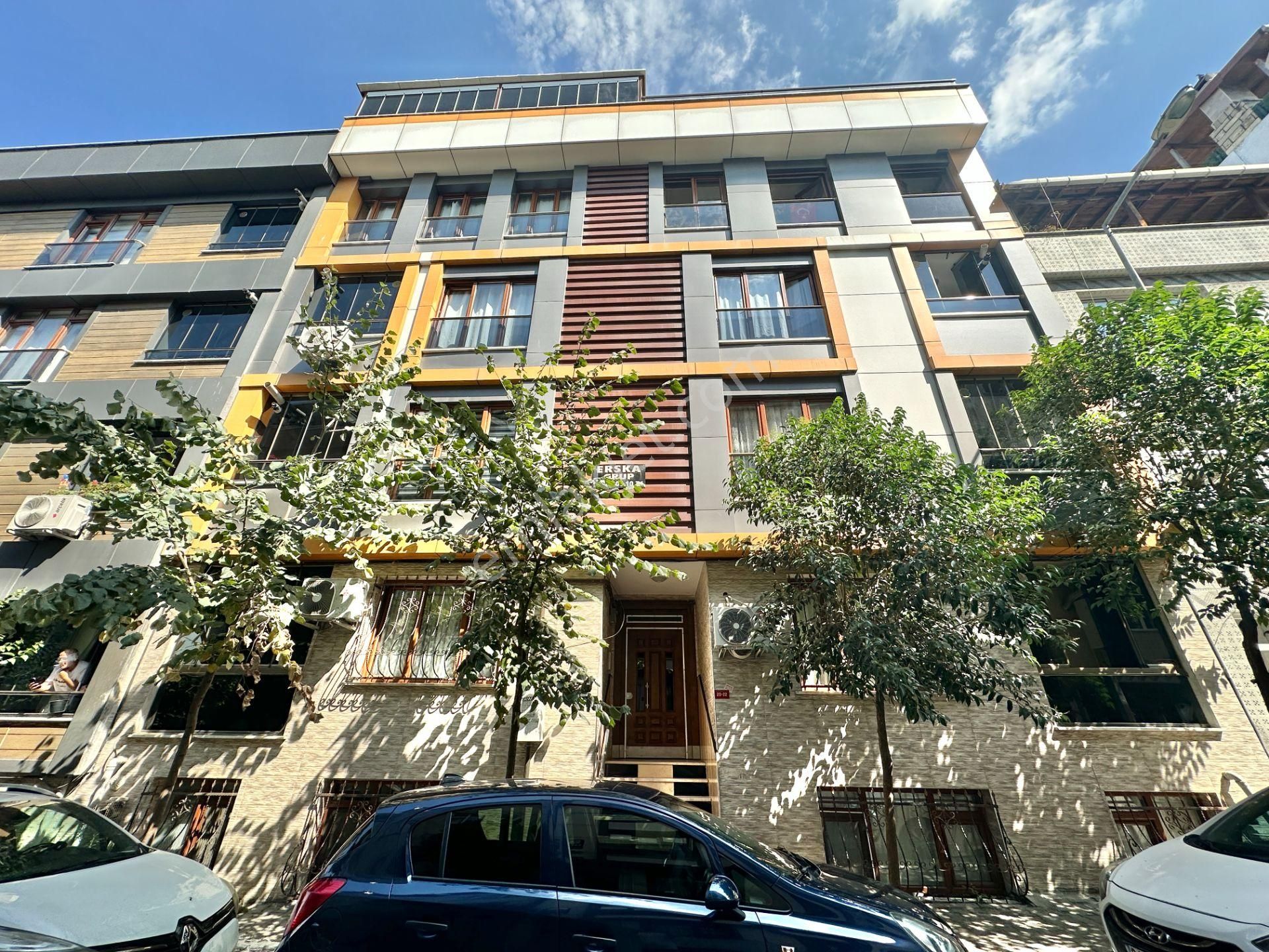 Bayrampaşa Muratpaşa'da 25m2 Bahçeli Harika 2+1 Satılık Daire