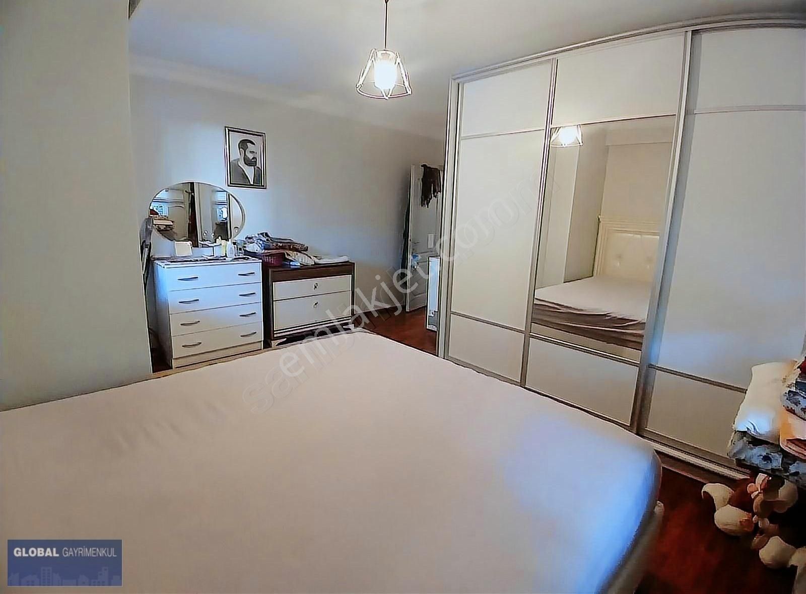 Global'den Yayla Mah'de Site İçinde Geniş Kiracısız 3+1 Daire - Görsel 2