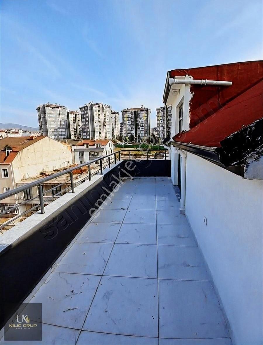 Kılıç Gruptan Güzel Konum Ve Güzel 3+1 Satılık Dublex Daire