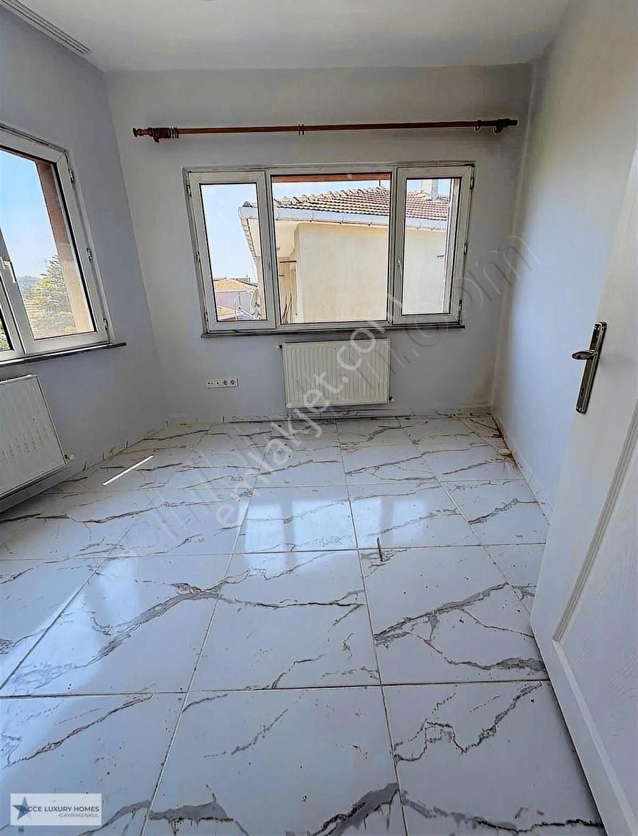 Anadoluhisarında Boğaz Manzaralı Kiralık Daire
