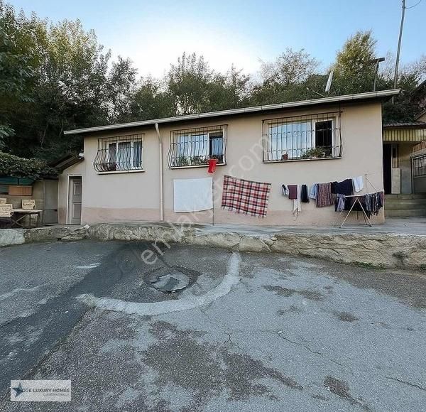 Beykoz Çubuklu Mh 440 M2 Arsa İçerisinde 4+1 Müstakil Ev