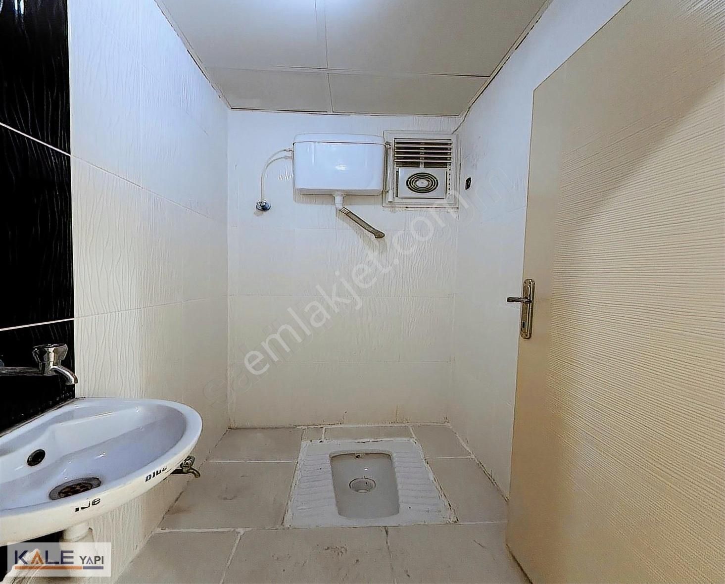 Bahçeşehir Konumunda Satılık 2+1 Geniş Daire - Görsel 7