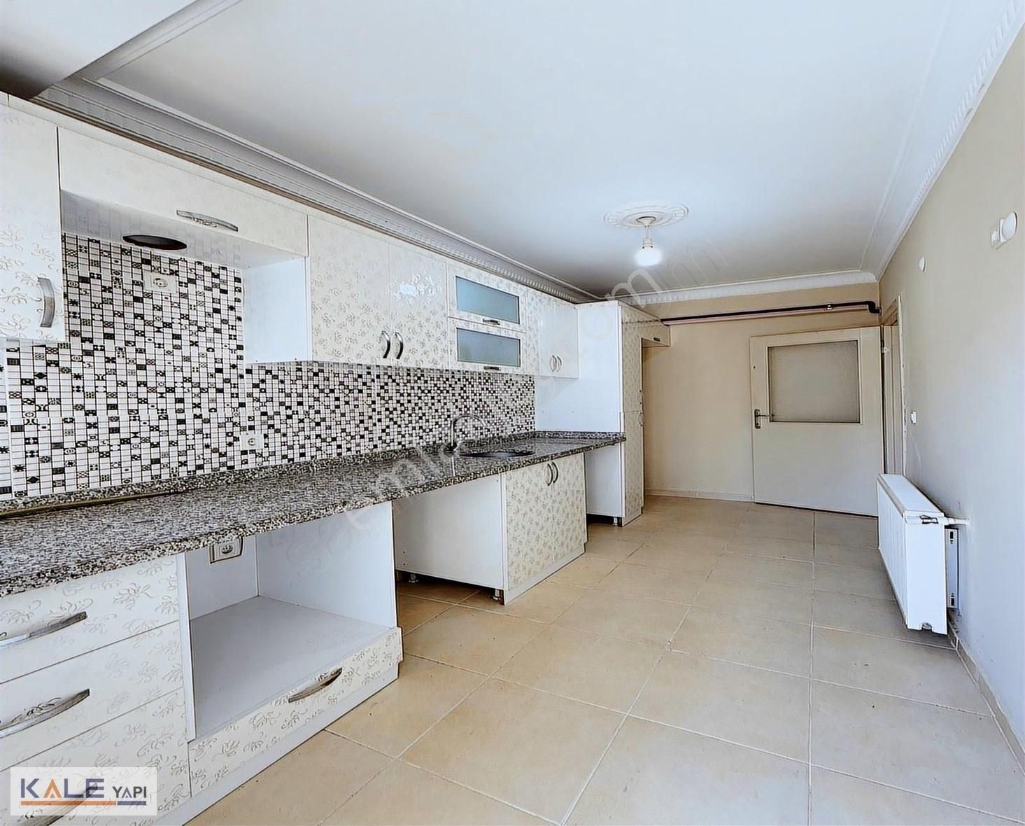 Bahçeşehir Konumunda Satılık 2+1 Geniş Daire - Görsel 17