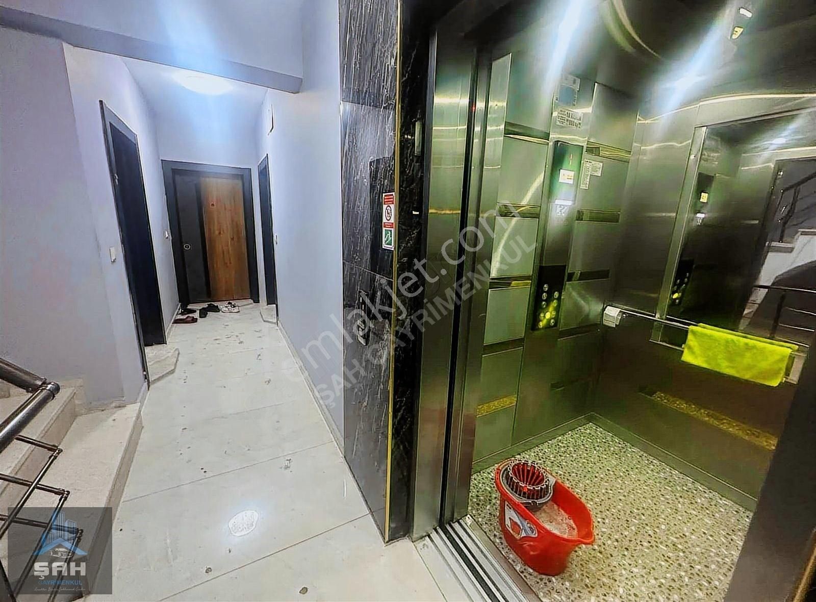 İstasyon Mah'de Gediz Elektrik Karşısı 1+1 Eşyalı Kiralık Daire
