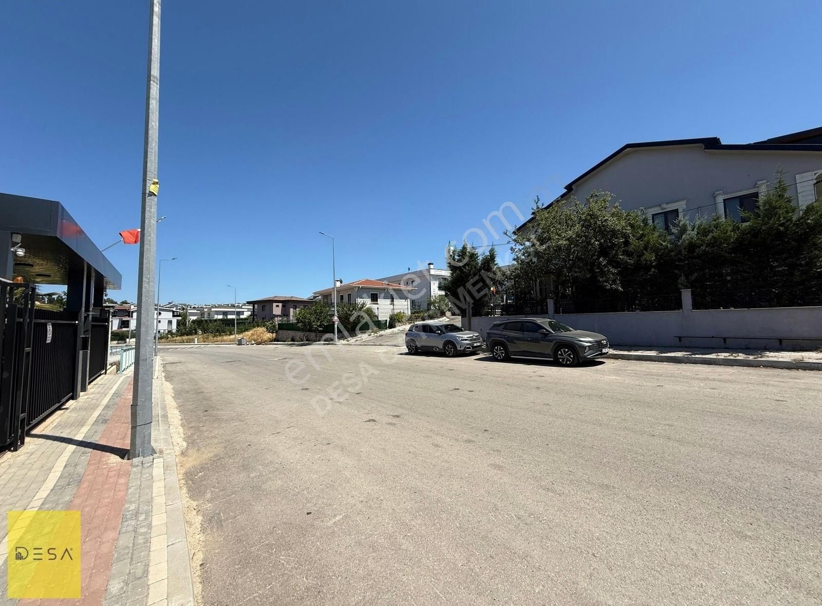 İzmit Tüysüzler De Satılık Geniş Müstakil Bahçeli Villa