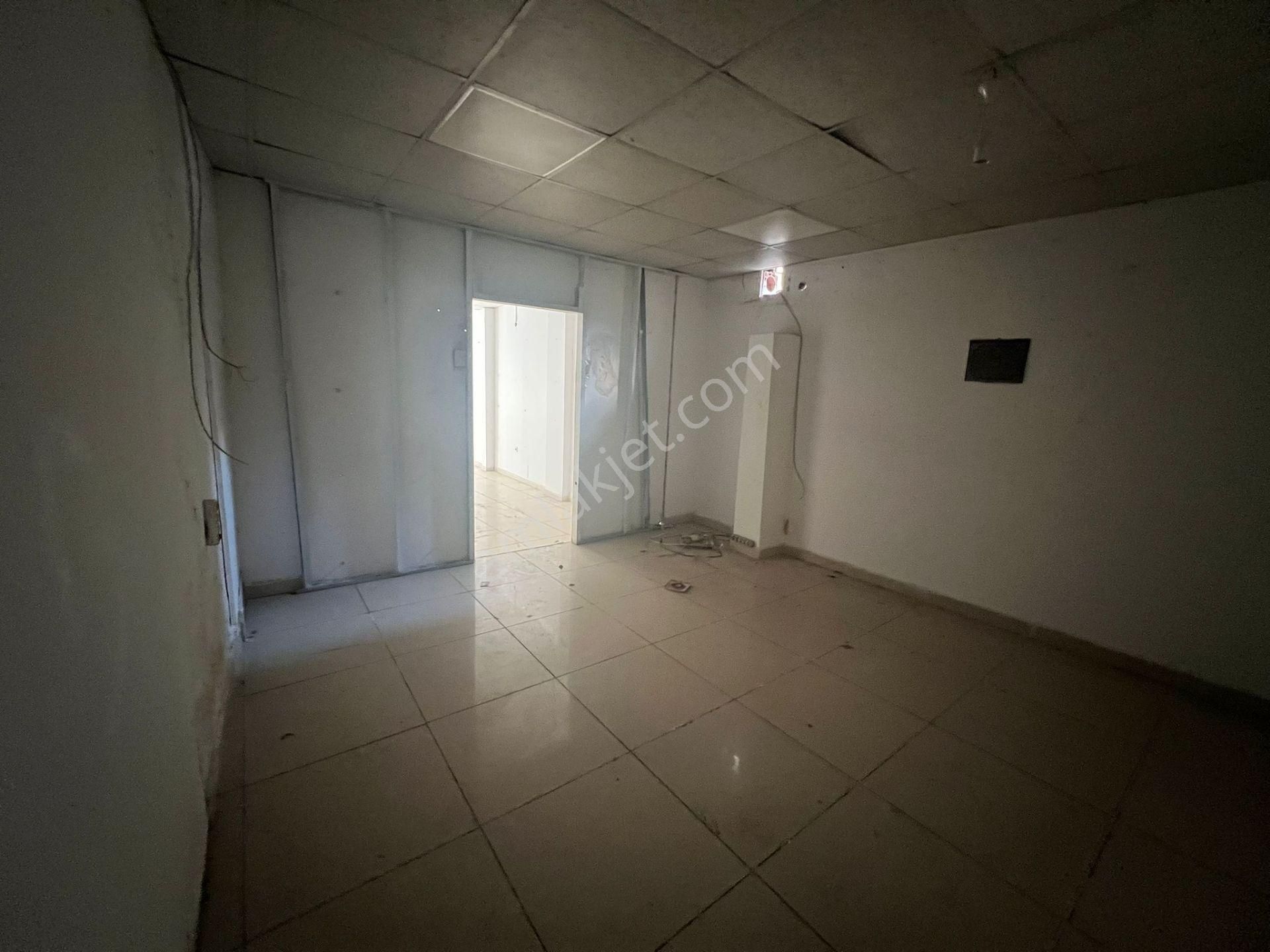 Acill Eşrefpaşa Dere Sokağında 110m2 Batarlı Otomatık Kepenklı Dukkan - Görsel 6