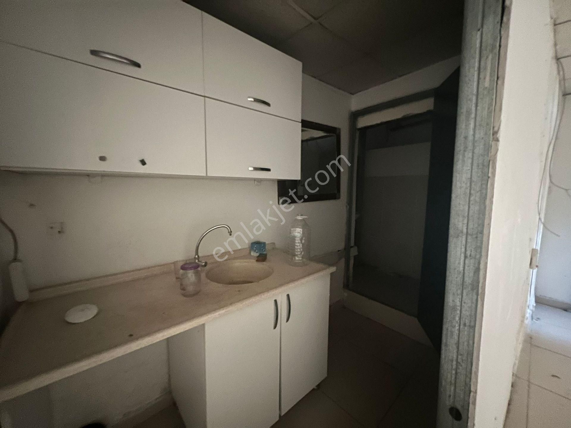 Acill Eşrefpaşa Dere Sokağında 110m2 Batarlı Otomatık Kepenklı Dukkan - Görsel 13