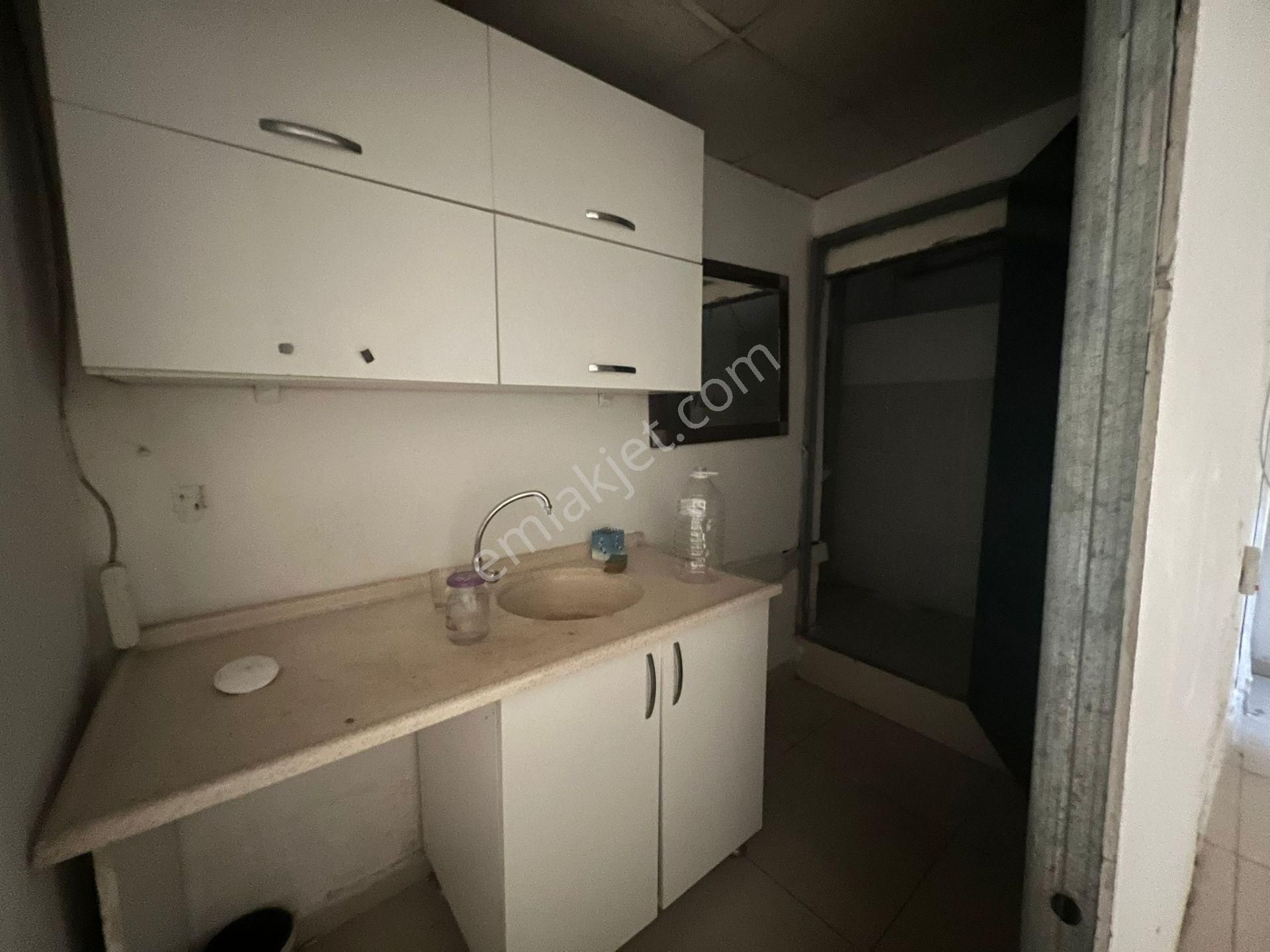 Acill Eşrefpaşa Dere Sokağında 110m2 Batarlı Otomatık Kepenklı Dukkan - Görsel 12