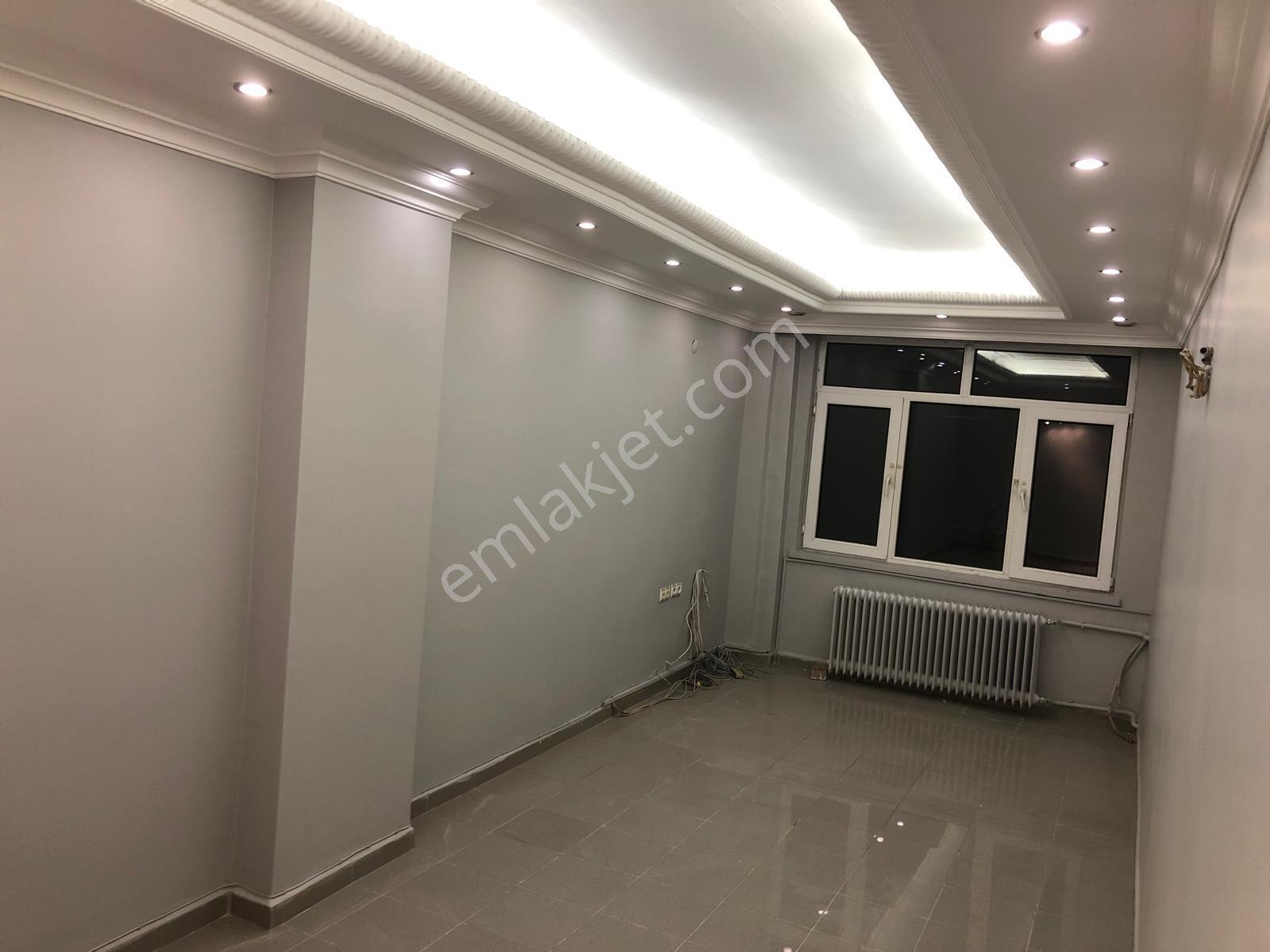 Akçay Emlak'tan Akşehir Çarşı Merkezde Tek Tapu Fiyatına Üç Ayrı Tapulu Satılık Ofisler (dükkanlar) - Görsel 33