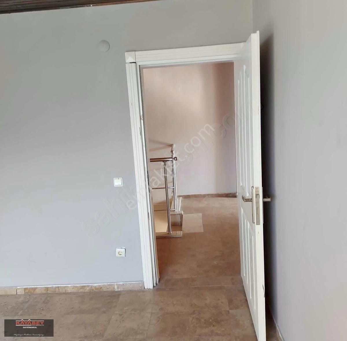 Alanya'nın İncisi Avsallar'da 3+1-200m2 Teraslı Saunalı Havuzlu - Görsel 23