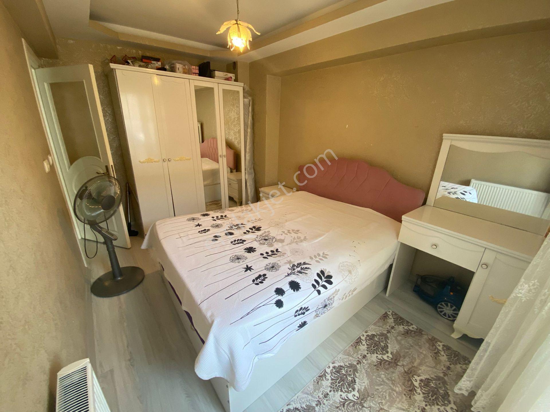 Acill Buca Ufuk Mahde 2+1 80m2 D.gazlı Açık Mutfak Ferah Daire - Görsel 12