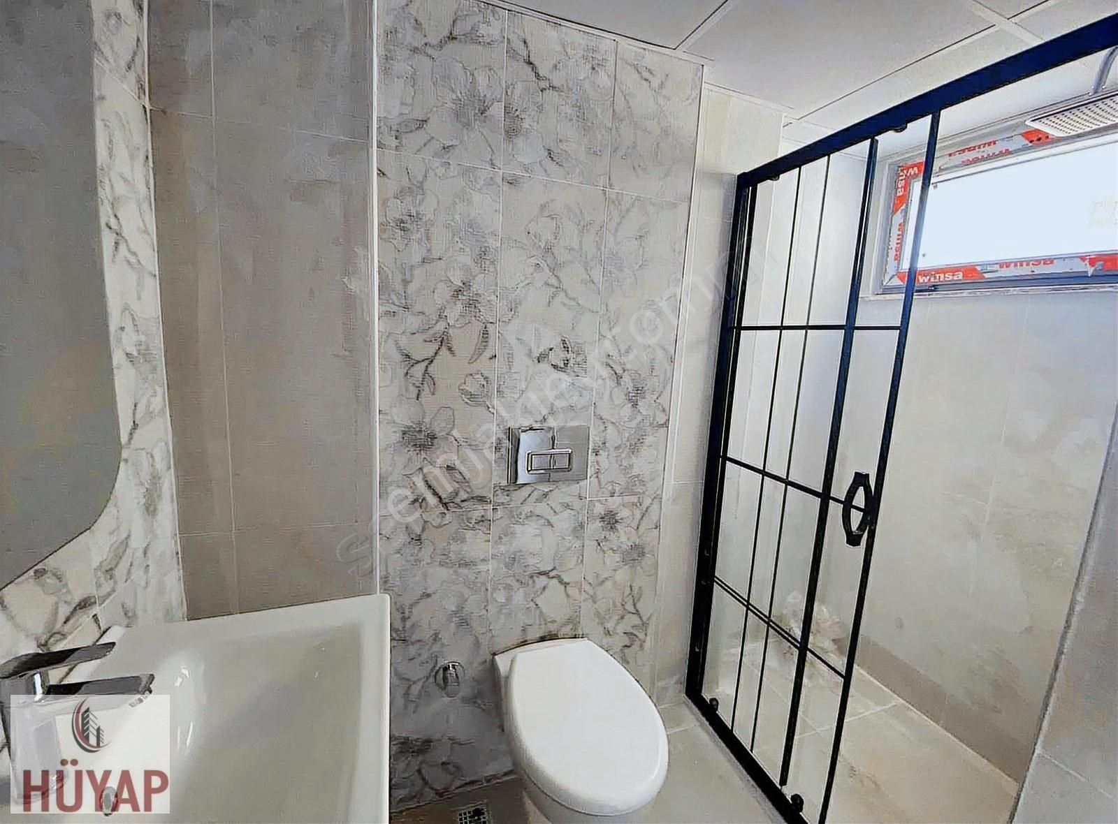Çanakkale Cevat Paşa Mh 60 Mt Yola Cepheli 3+1 Satılık Daire