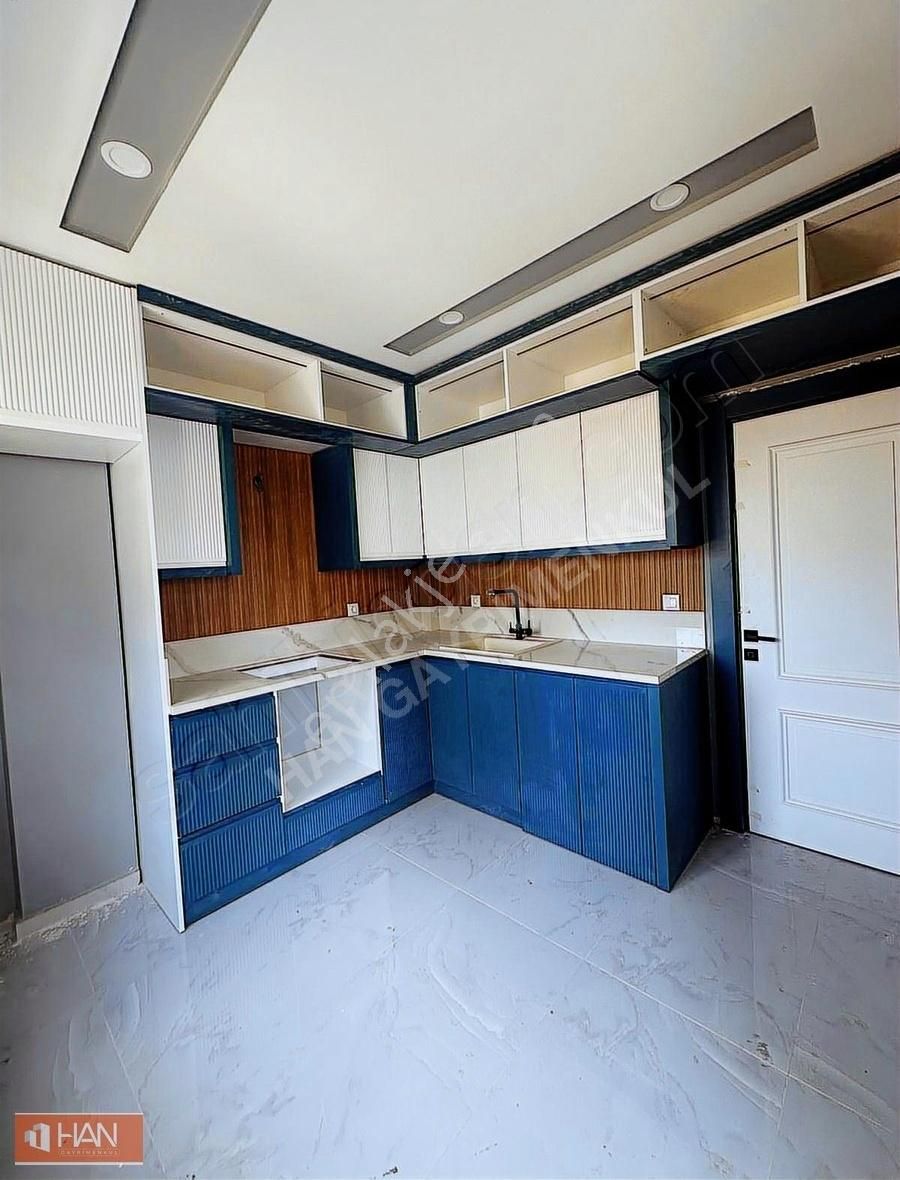 Varsak Karşıyaka Mah 1+1 Çift Balkonlu Ayrı Mutfak Satılık Daire