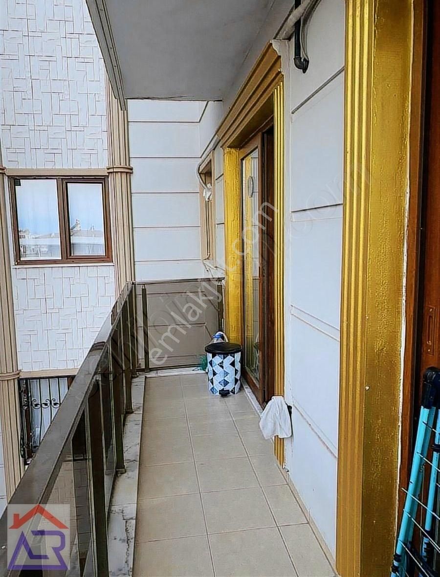 Ada Royal Den Çarşı Merkezinde Cadde Üzeri 2+1 Doğalgazlı