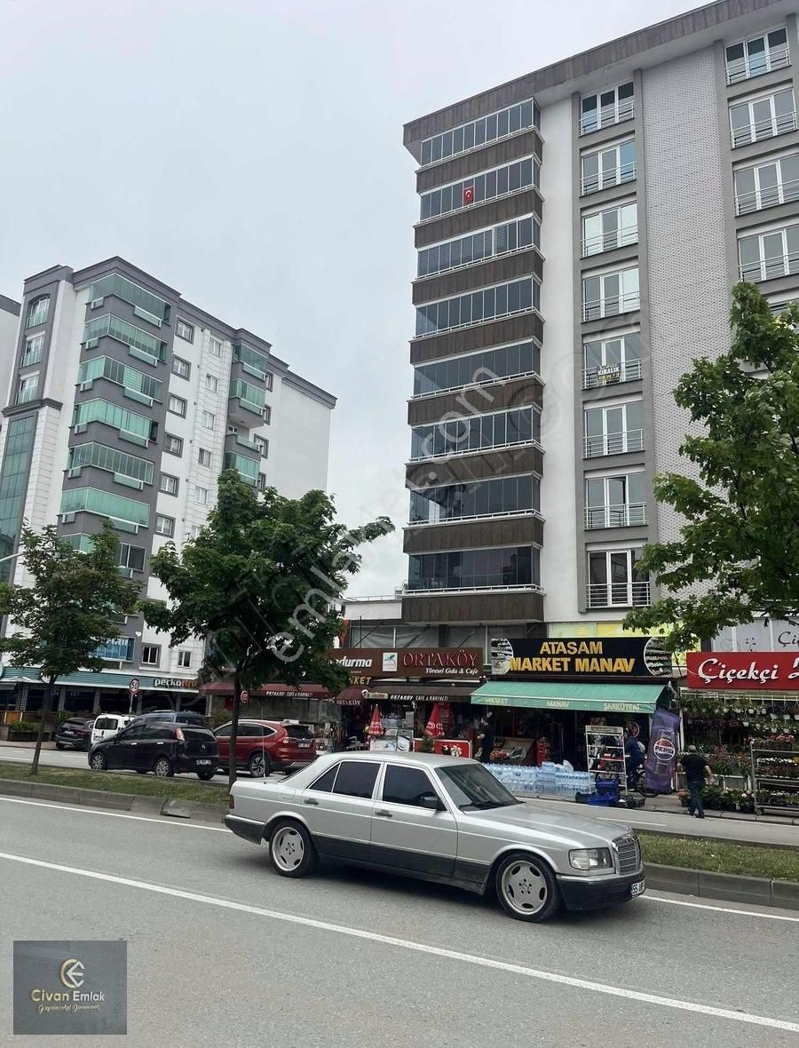 Cıvan Emlaktan Derebahçe Merkezde Lüks 3+1 Kiralık Daire