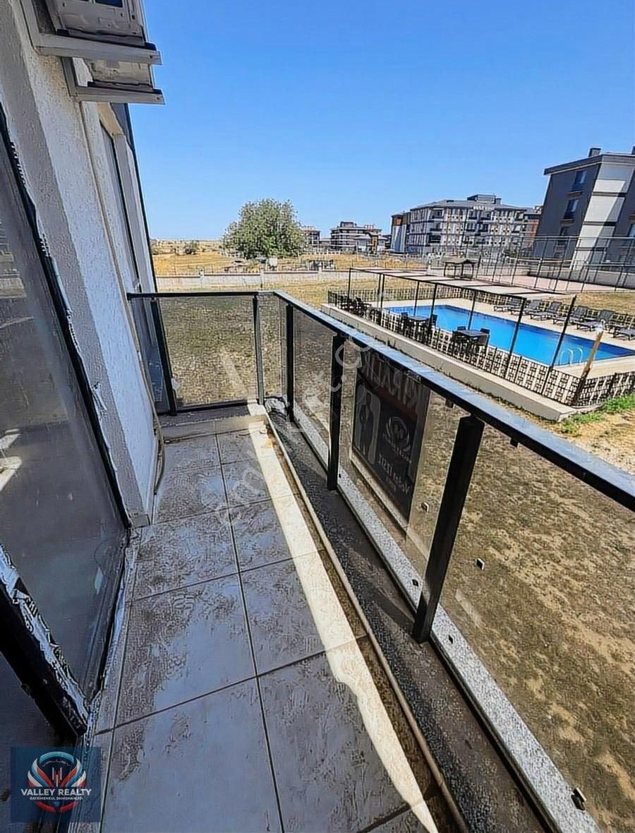 Valley'den Havuzlu Site İçinde Sıfır 1+1 Kiralık Daire Fırsatı!