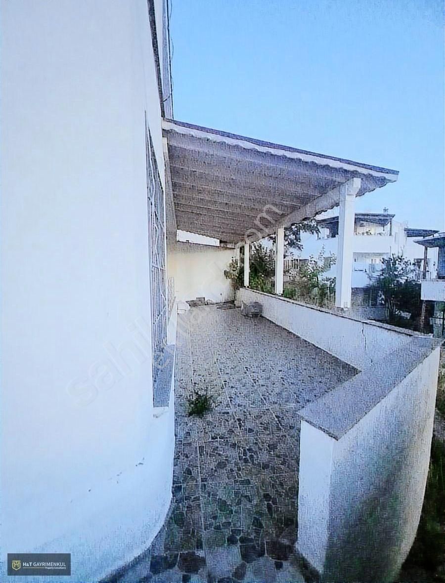 Gırıs Kat Genıs Balkonlu Daıre