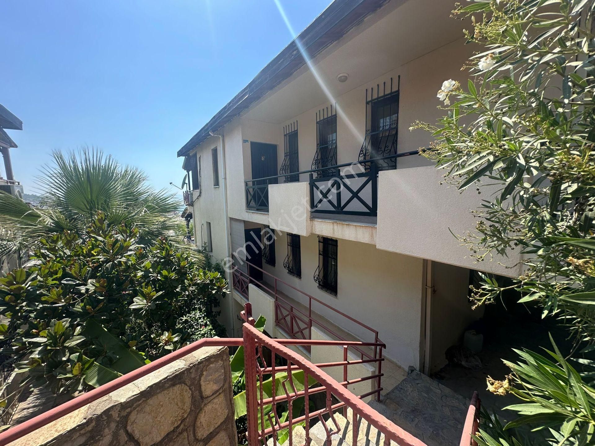 Güllük'te Deniz Manzaralı Satılık Daire - Görsel 11